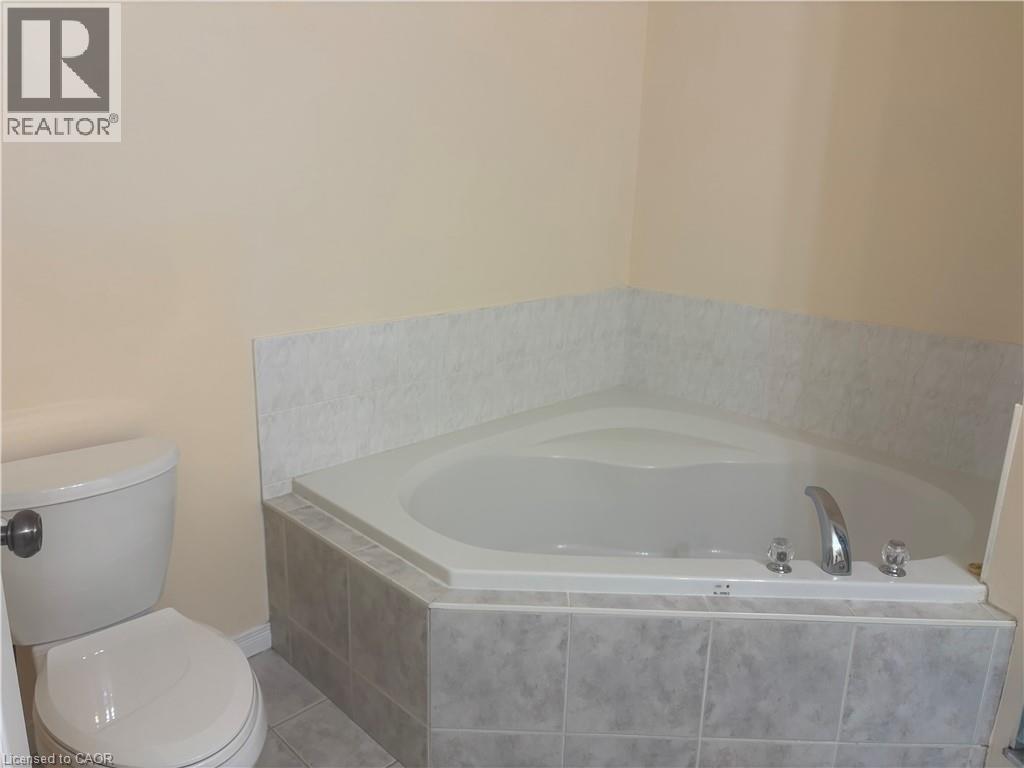 30 Meadow Wood Crescent, Stoney Creek, Ontario  L8J 3Z8 - Photo 20 - 40859051
