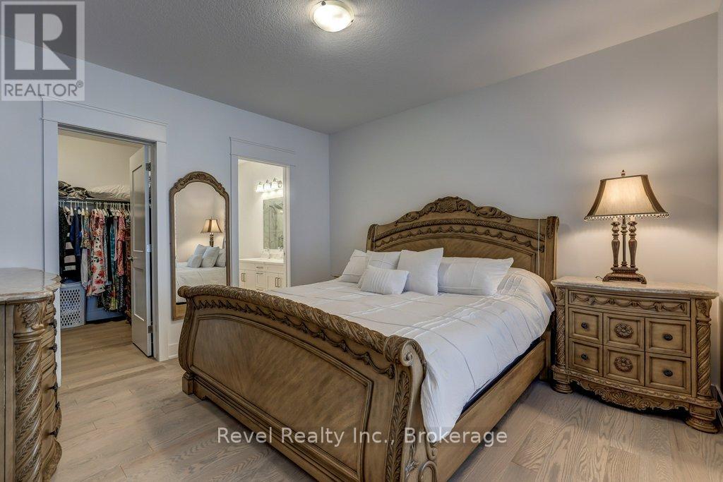 258 Ironwood Way, Georgian Bluffs, Ontario  N0H 1S0 - Photo 10 - X13745472