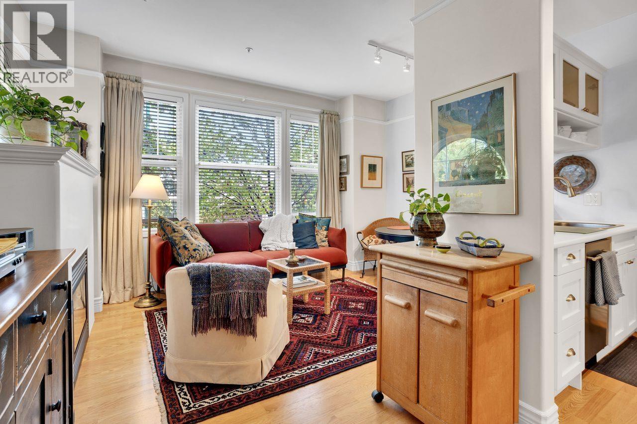 980 W 16TH AVENUE, Vancouver, British Columbia