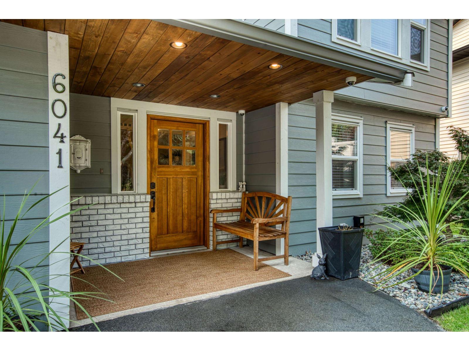6041 183a Street, Surrey, British Columbia  V3S 6L8 - Photo 2 - R3162767