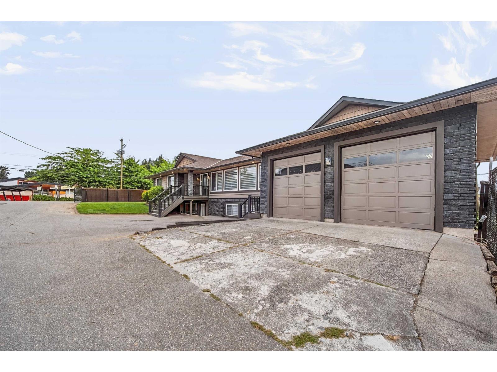 2247 Windsor Street, Abbotsford, British Columbia  V2T 6L8 - Photo 2 - R3163052