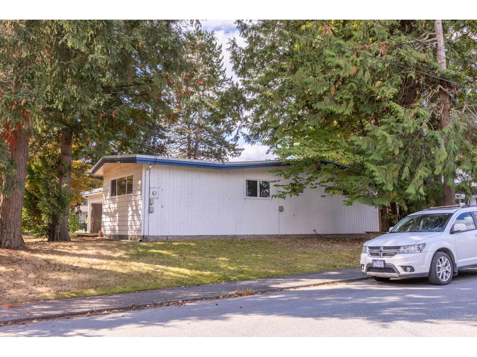 2745 Ash Street, Abbotsford, British Columbia  V2S 4E9 - Photo 2 - R3163101