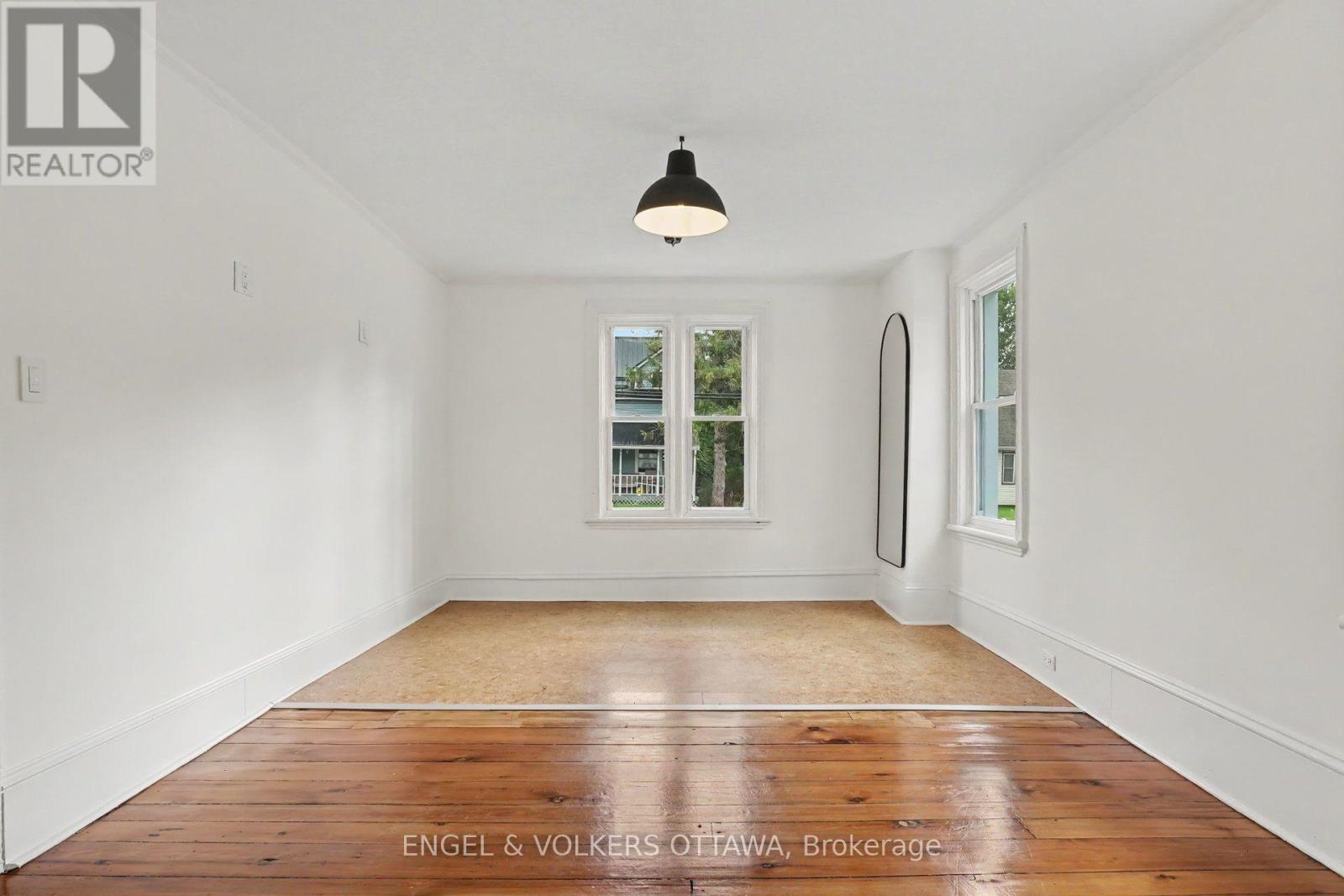 8169 Victoria Street, Ottawa, Ontario  K0A 2P0 - Photo 5 - X13768406
