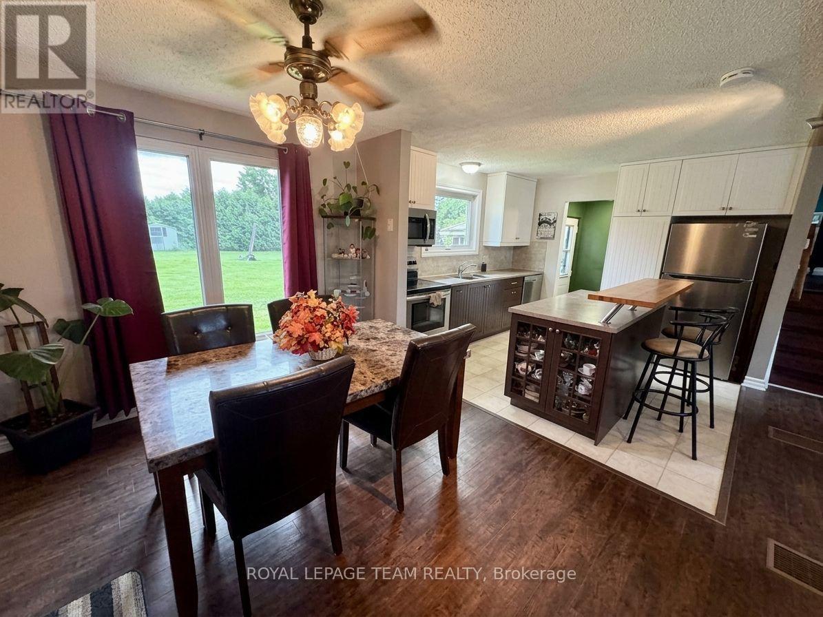 670 Van Buren Street, North Grenville, Ontario  K0G 1J0 - Photo 6 - X13768498