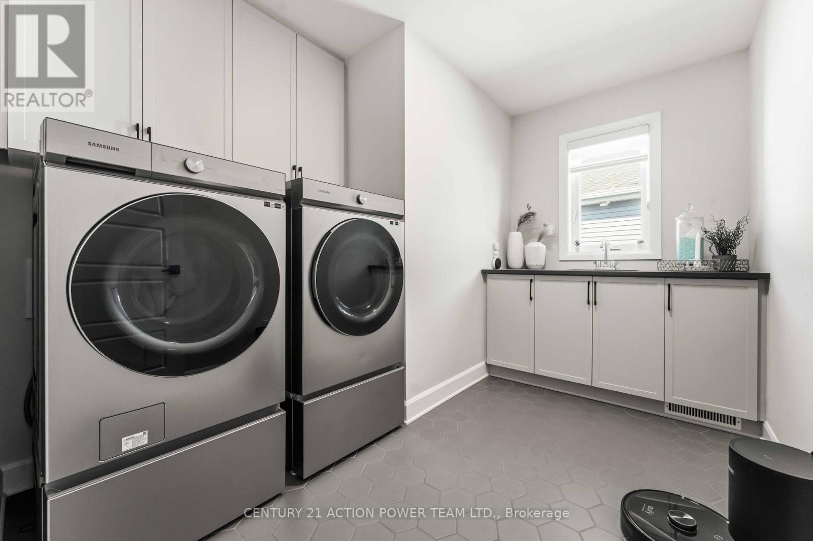 644 Moonflower Crescent, Ottawa, Ontario  K1T 0X8 - Photo 32 - X13768518