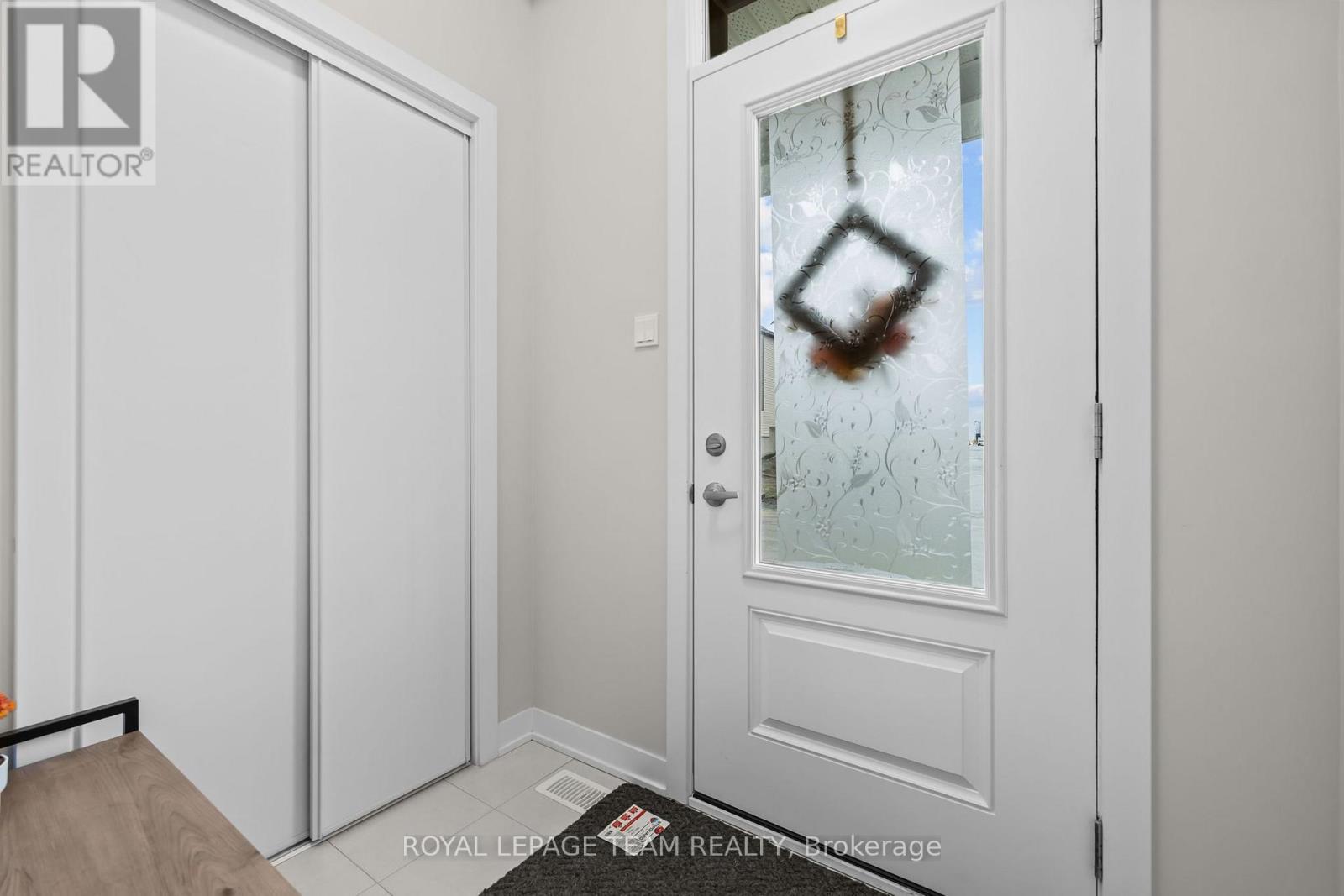 708 Expansion Road, Ottawa, Ontario  K2J 7G4 - Photo 2 - X13768524