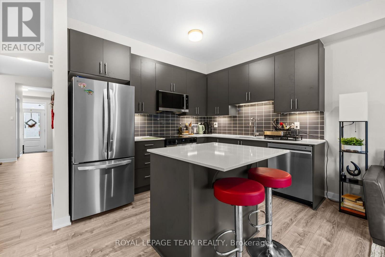 708 Expansion Road, Ottawa, Ontario  K2J 7G4 - Photo 3 - X13768524