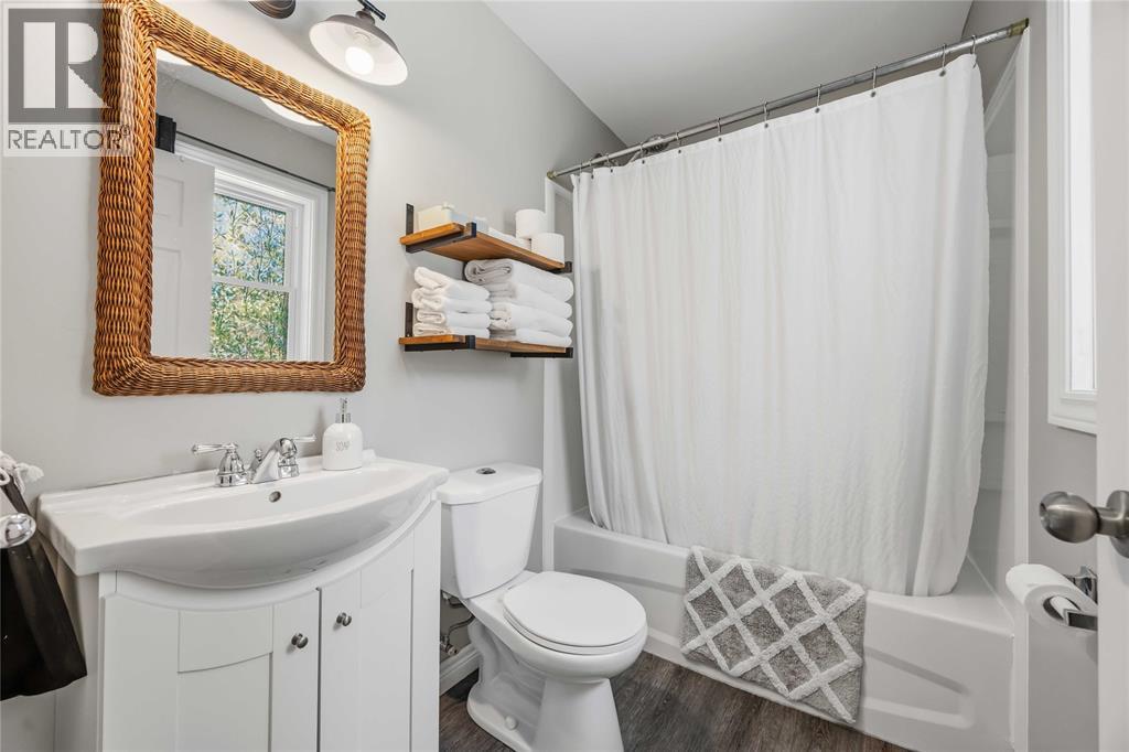 9717 Army Camp Road, Lambton Shores, Ontario  N0N 1J3 - Photo 37 - 26015146