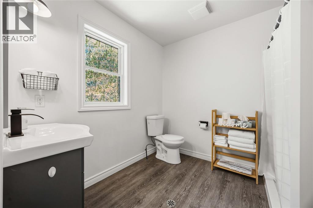 9717 Army Camp Road, Lambton Shores, Ontario  N0N 1J3 - Photo 39 - 26015146