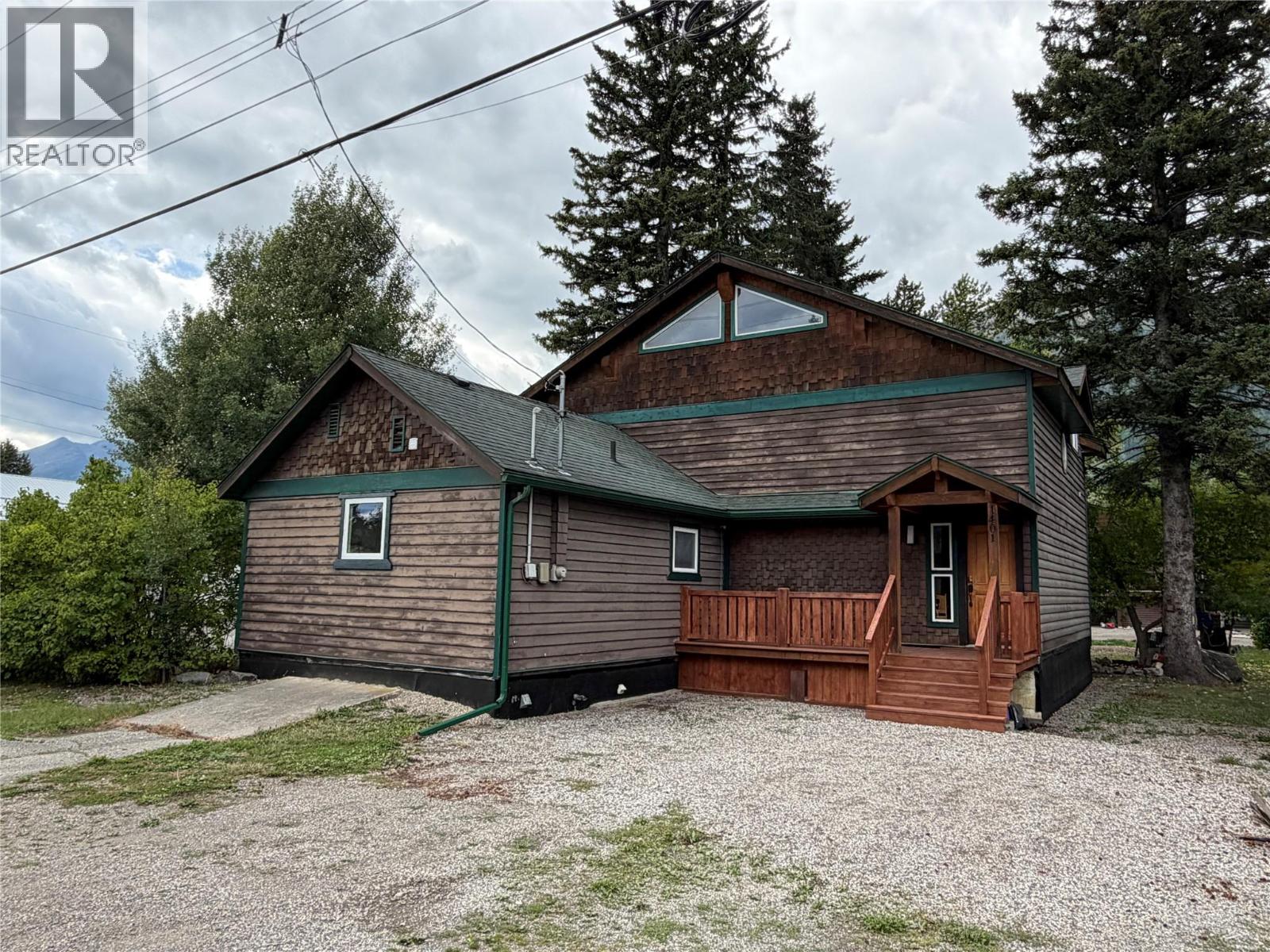 1401 8th Avenue, Fernie, British Columbia V0B 1M0 - Photo 1 - 10399422