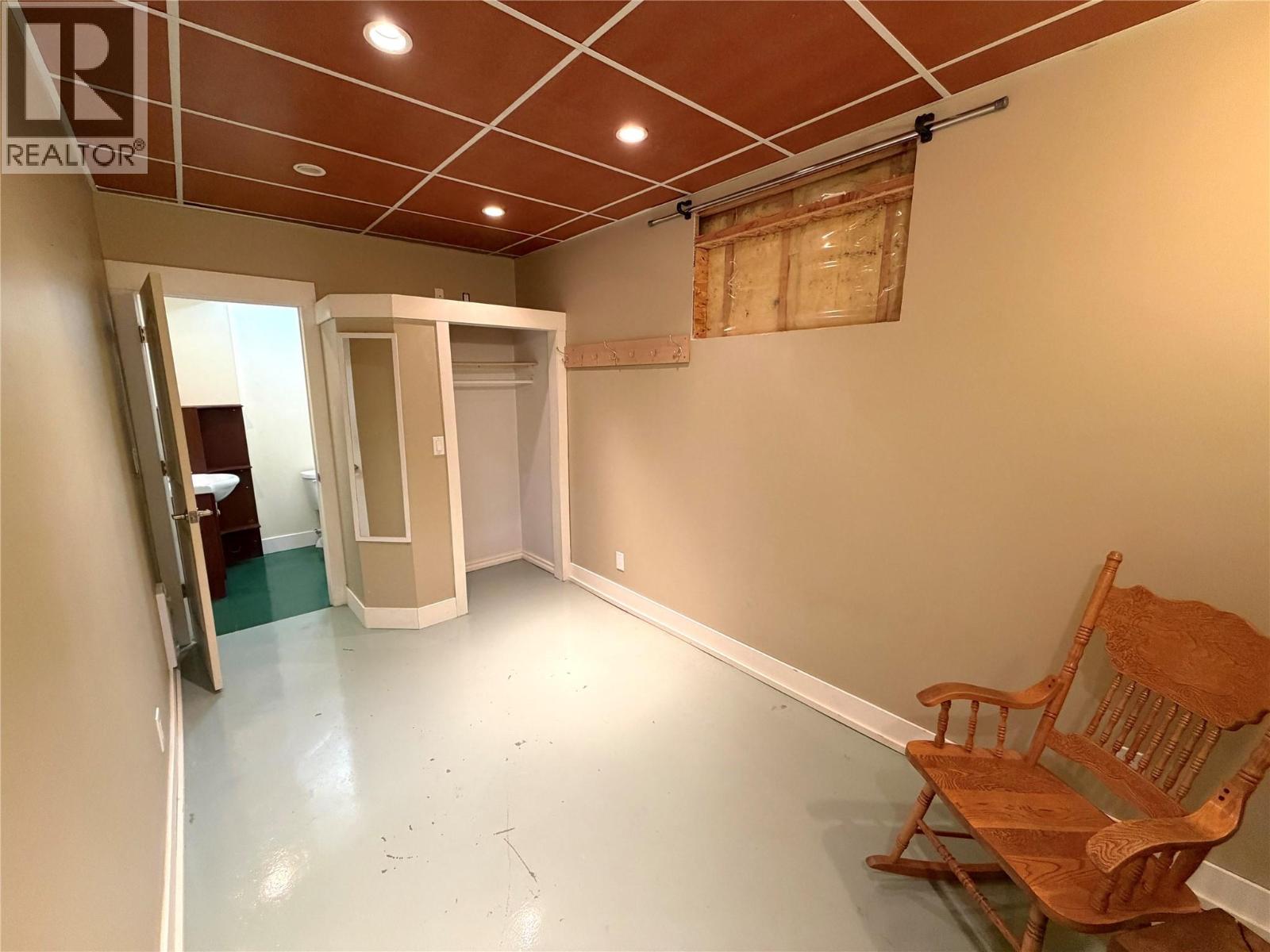 1401 8th Avenue, Fernie, British Columbia V0B 1M0 - Photo 38 - 10399422