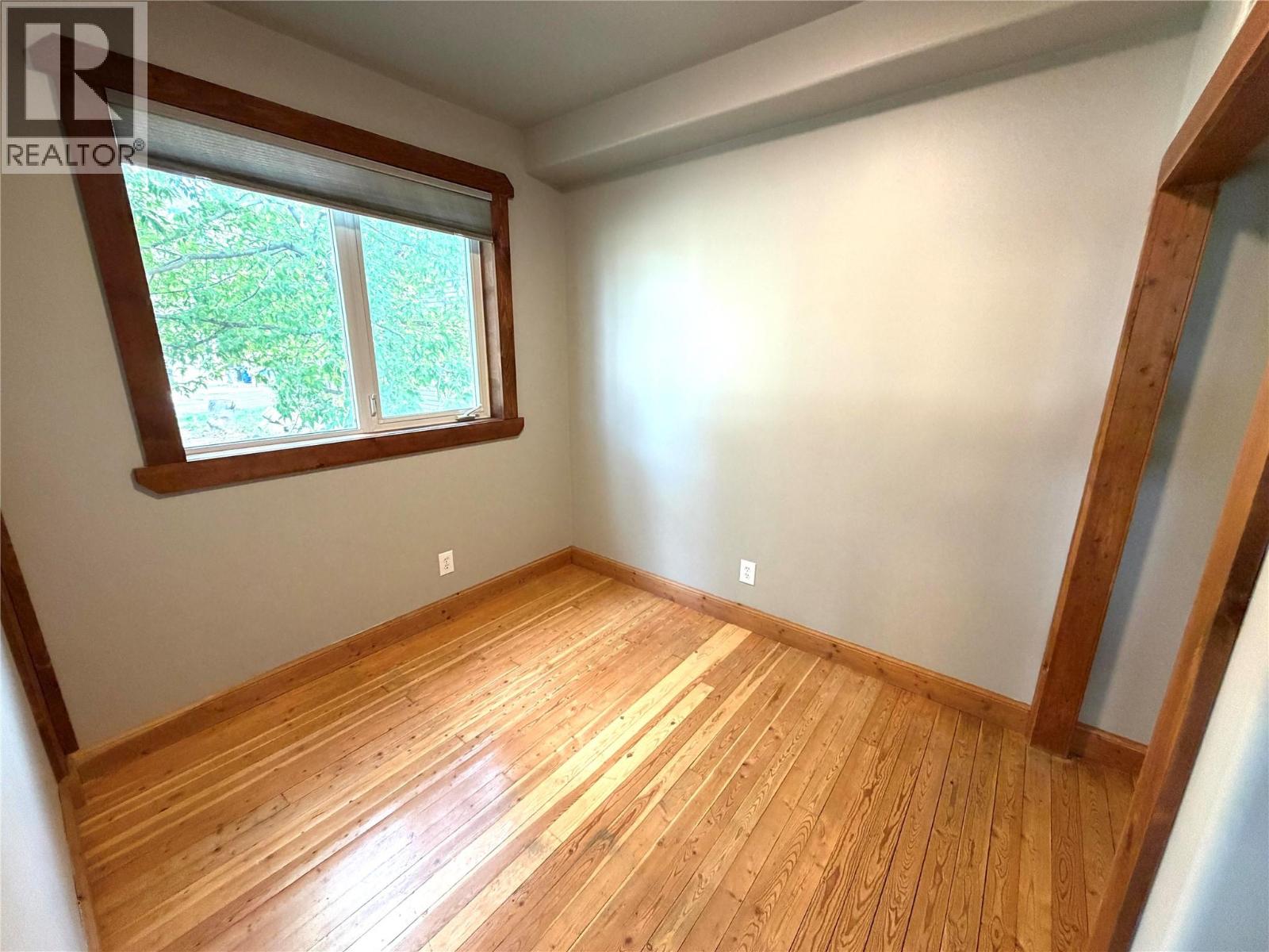 1401 8th Avenue, Fernie, British Columbia V0B 1M0 - Photo 14 - 10399422