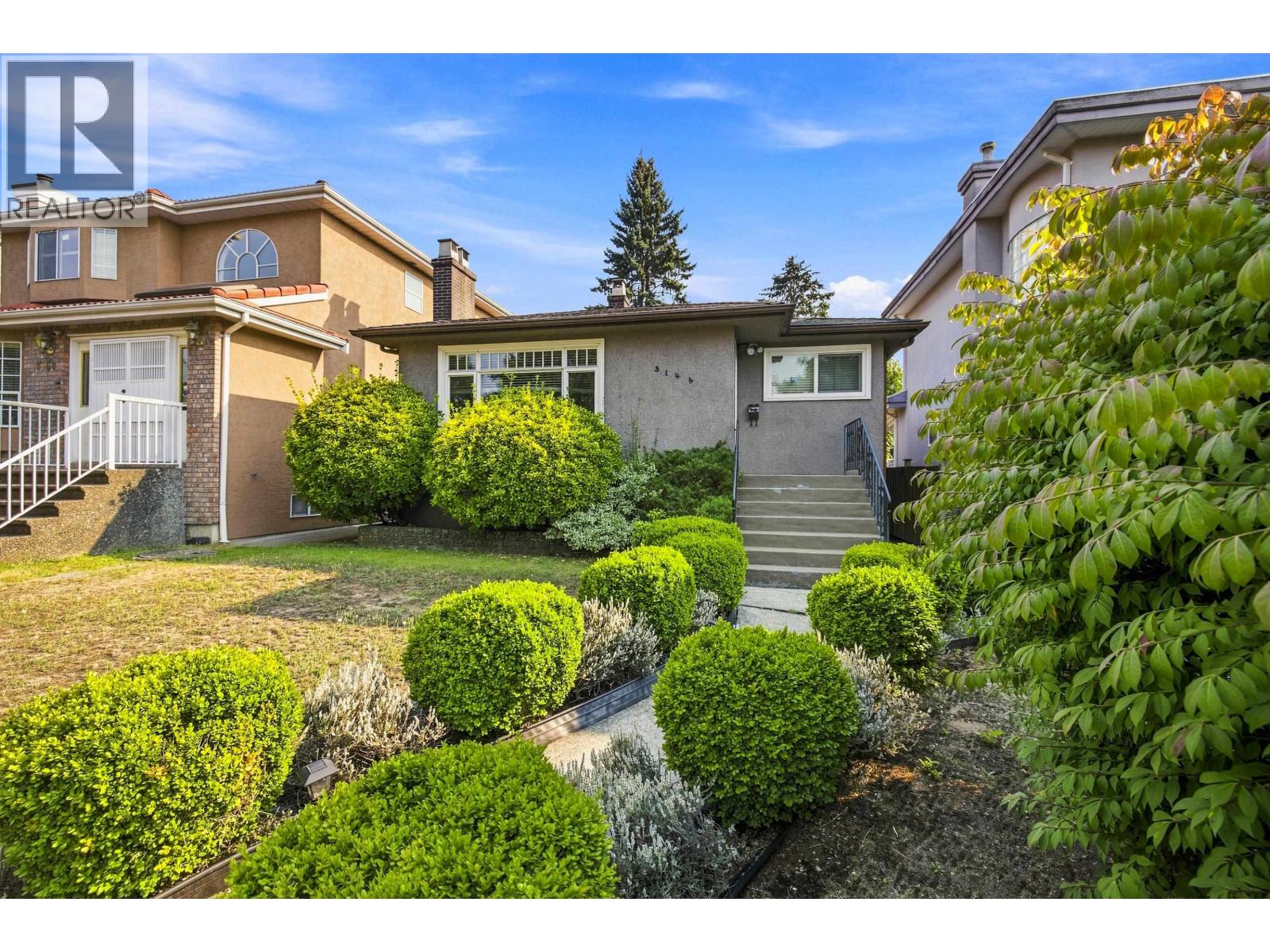 3144 E 18th Avenue, Vancouver, British Columbia  V5M 2R5 - Photo 2 - R3163926