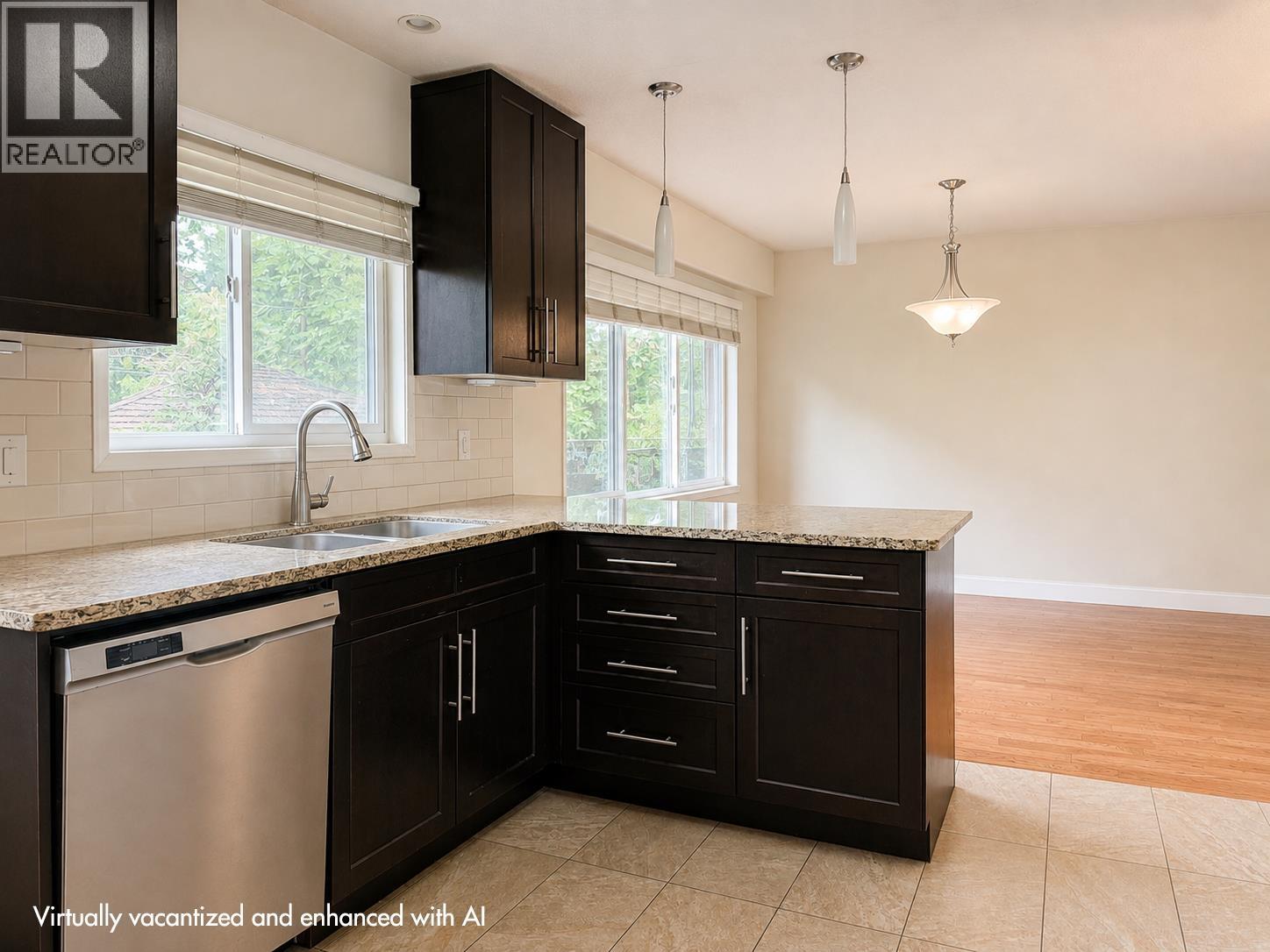 2576 Wall Street, Vancouver, British Columbia  V5K 1A5 - Photo 10 - R3163937