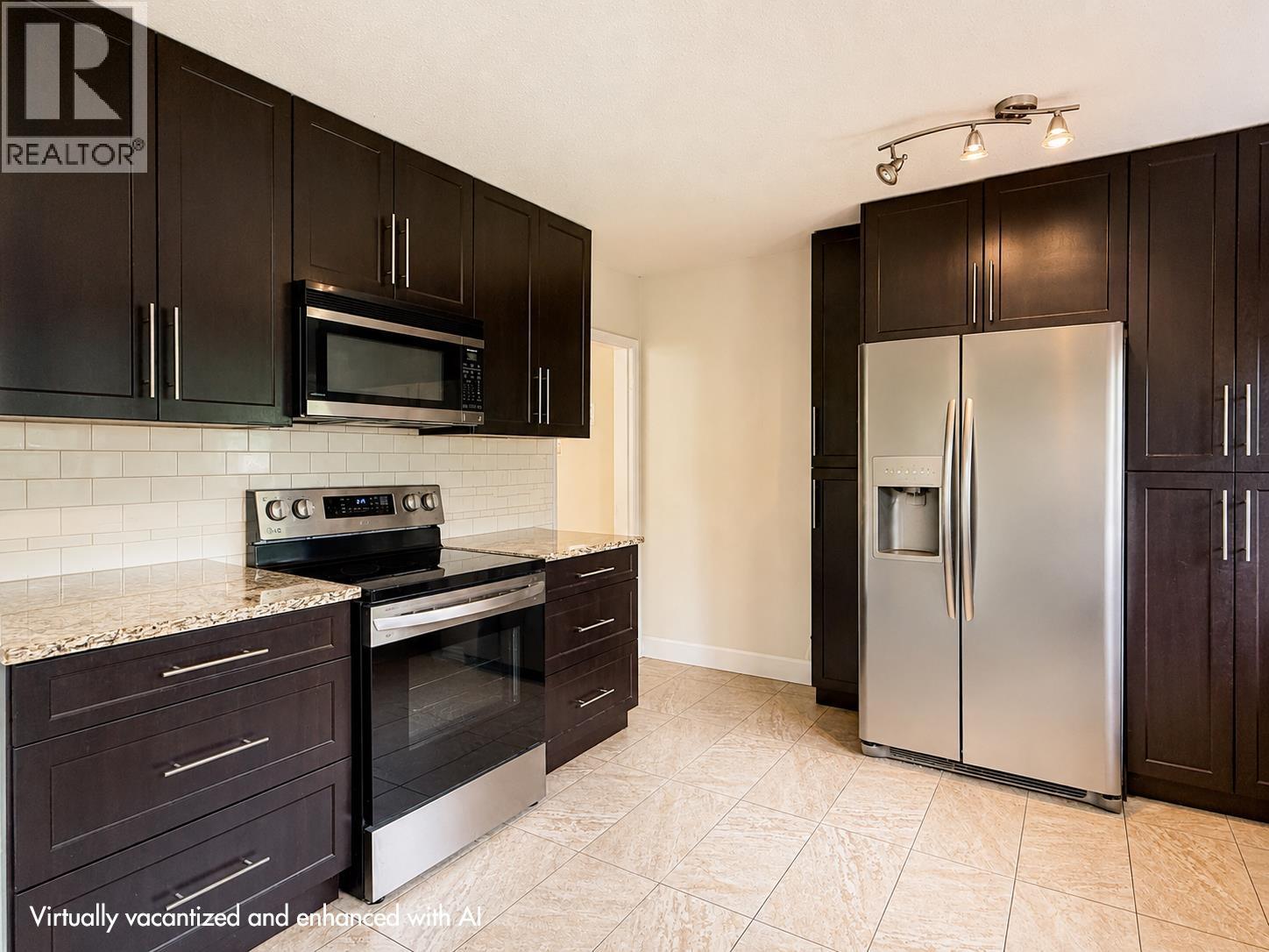 2576 Wall Street, Vancouver, British Columbia  V5K 1A5 - Photo 11 - R3163937