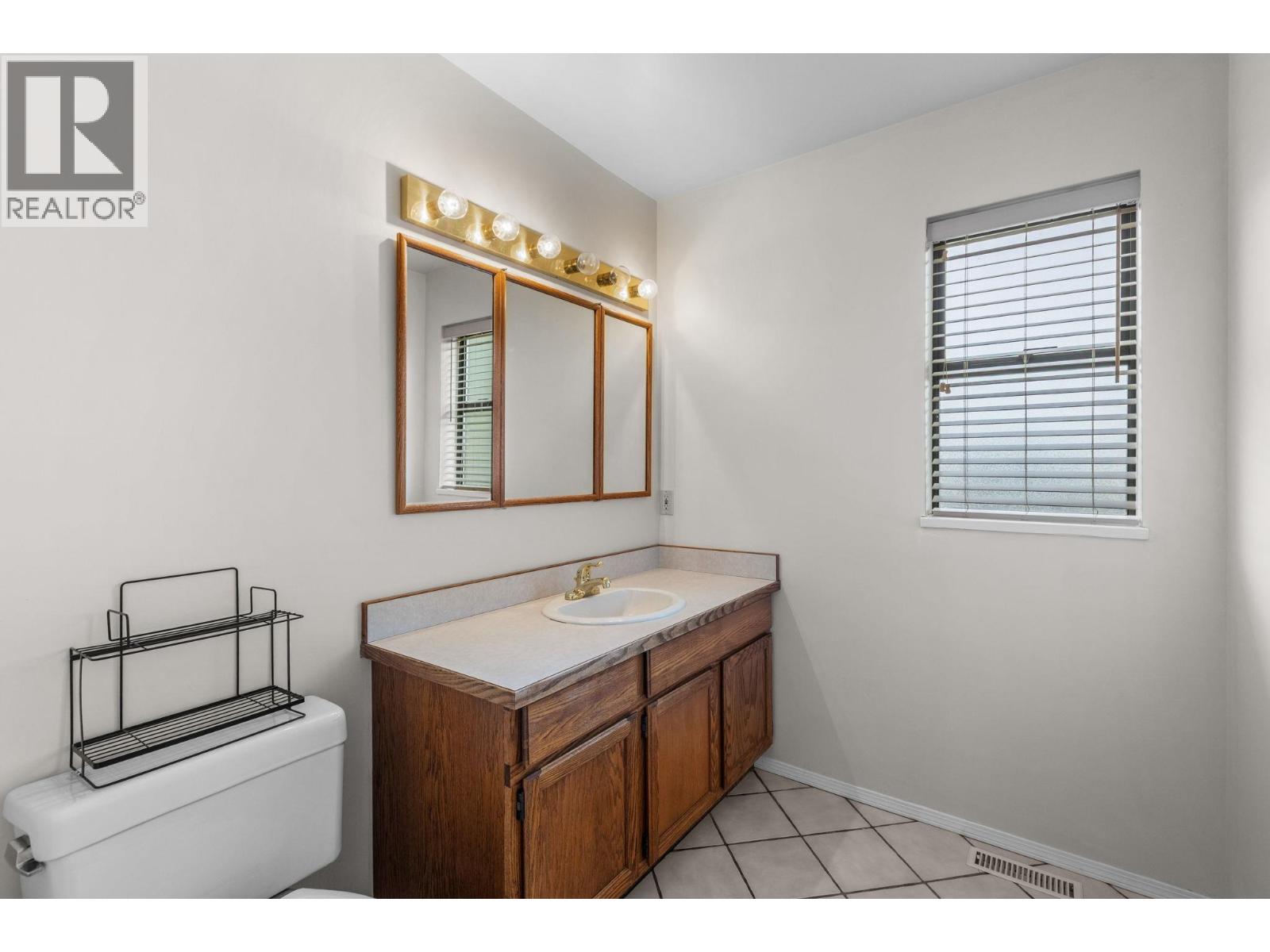 5858 Baffin Place, Burnaby, British Columbia  V5H 3S8 - Photo 17 - R3163947