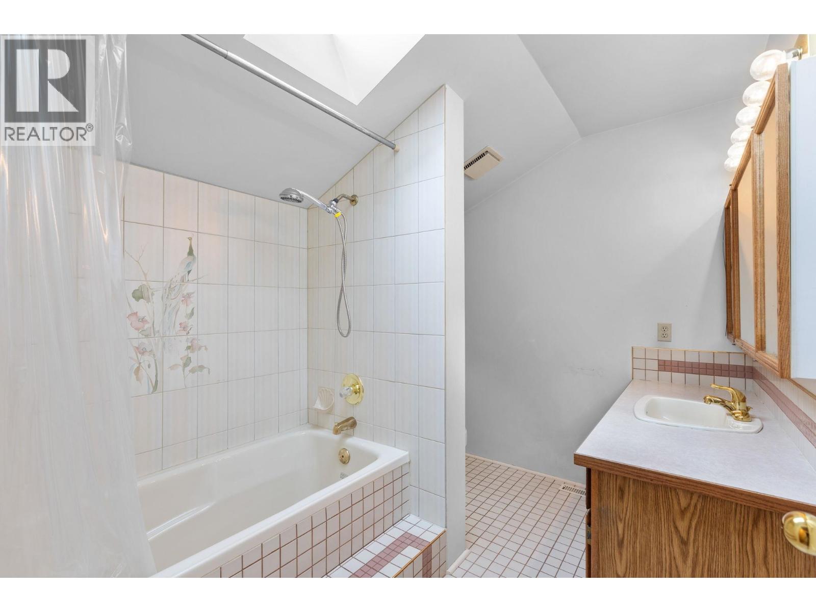 5858 Baffin Place, Burnaby, British Columbia  V5H 3S8 - Photo 28 - R3163947