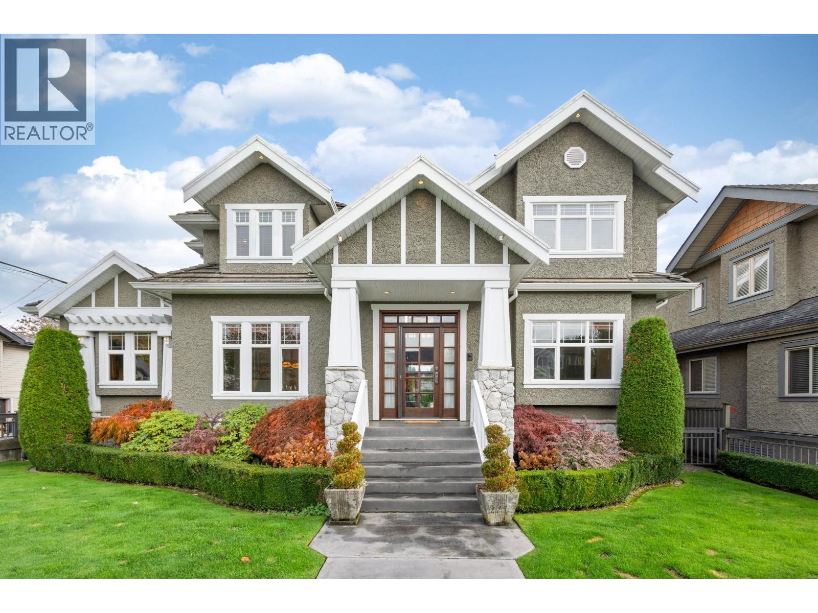 186 MACDONALD AVENUE, burnaby, British Columbia