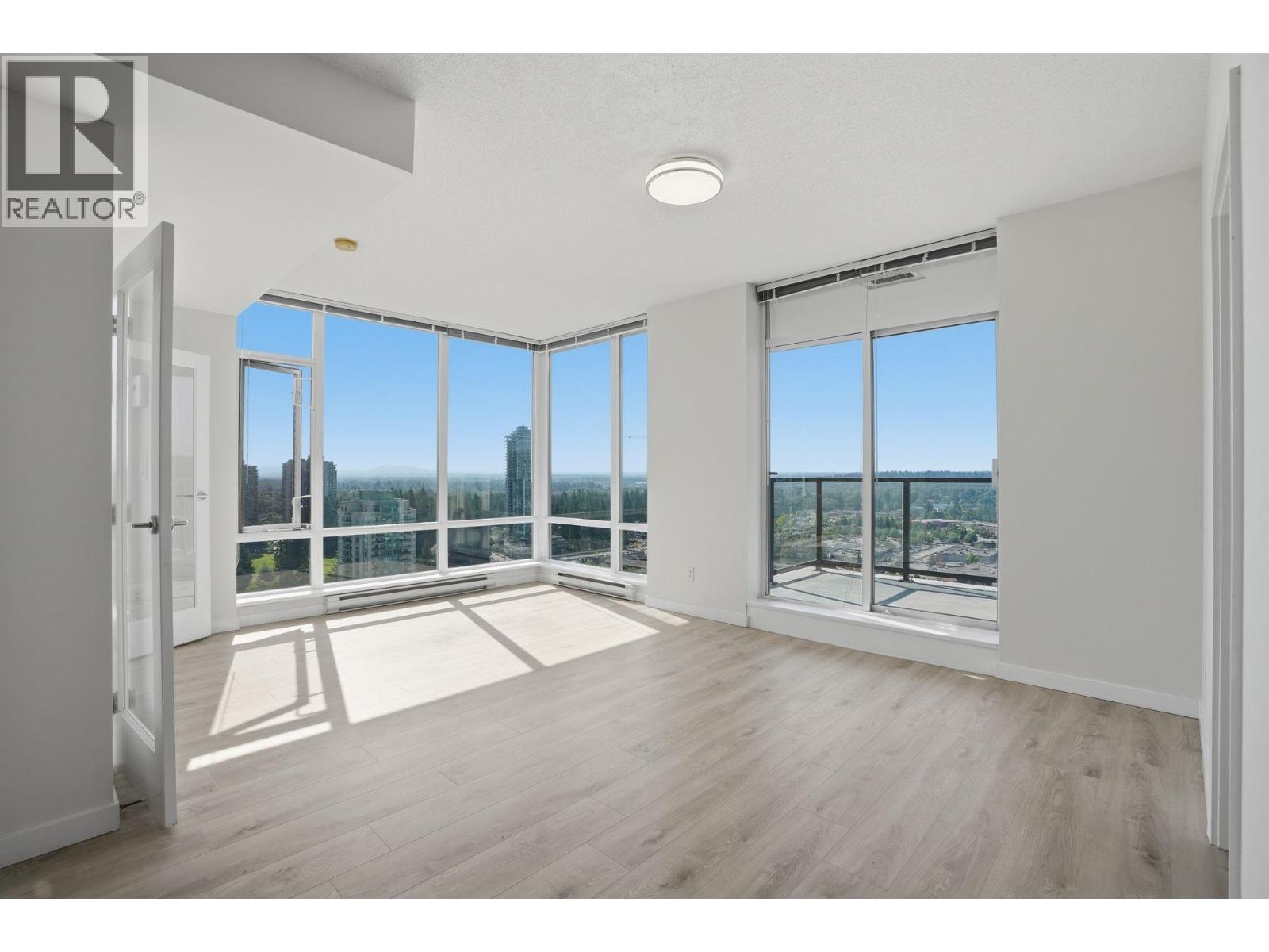 2805 2980 Atlantic Avenue, Coquitlam, British Columbia  V3B 0G2 - Photo 2 - R3163968