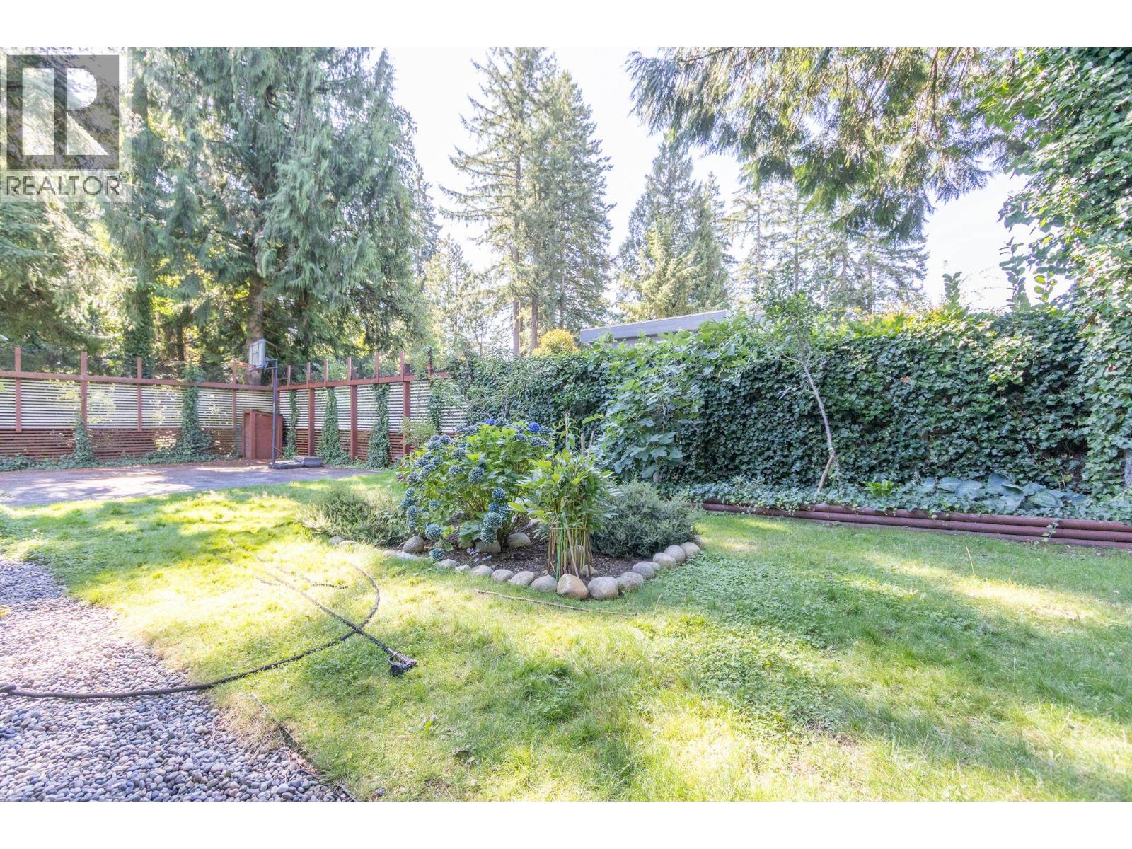 Suite 2673 Woodbine Drive, North Vancouver, British Columbia  V7R 2R7 - Photo 22 - R3163977