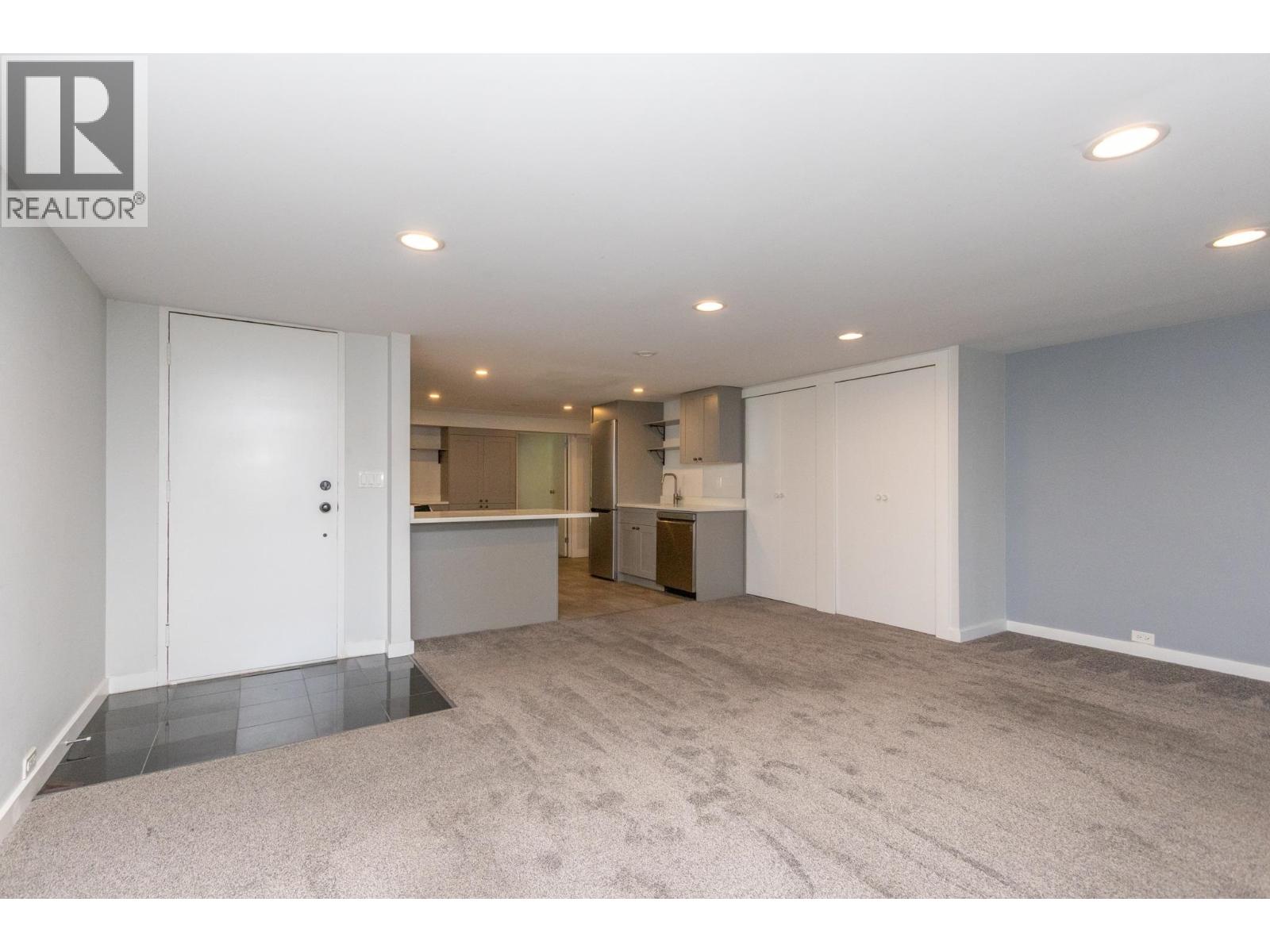 Suite 2673 Woodbine Drive, North Vancouver, British Columbia  V7R 2R7 - Photo 6 - R3163977
