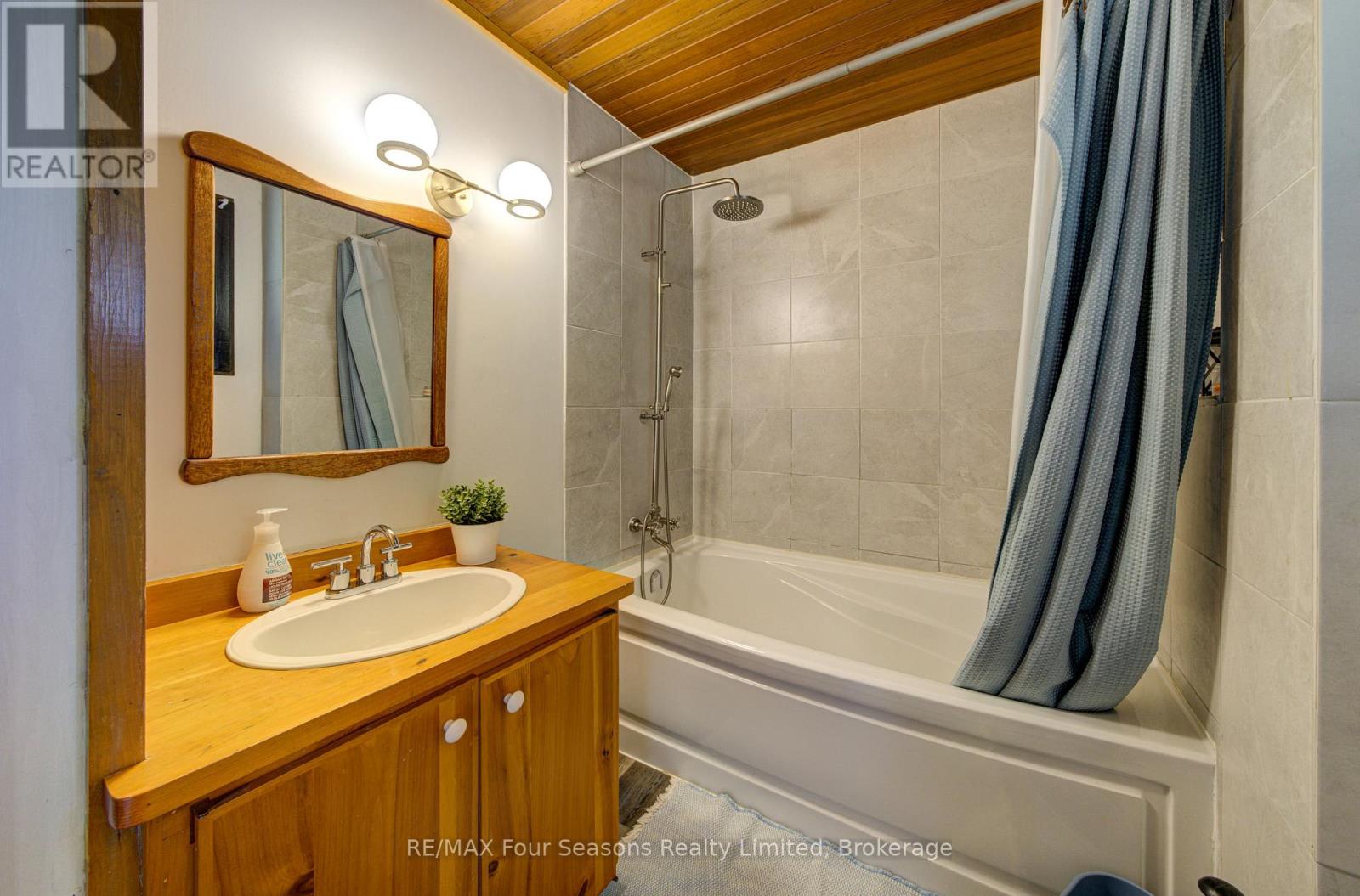 126 Martin Grove N, Blue Mountains, Ontario  L9Y 0N5 - Photo 26 - X13768476