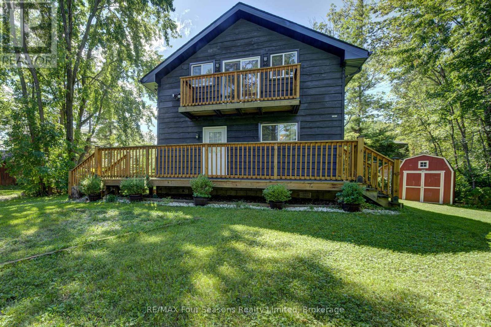 126 Martin Grove N, Blue Mountains, Ontario  L9Y 0N5 - Photo 3 - X13768476