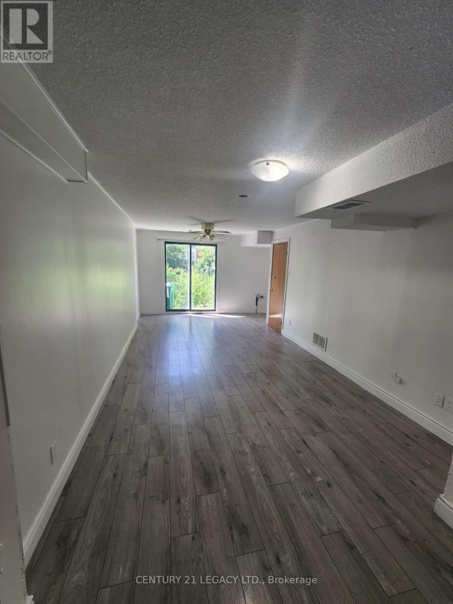 52 Rusthall Way, Brampton, Ontario  L6V 3R6 - Photo 10 - W13768416