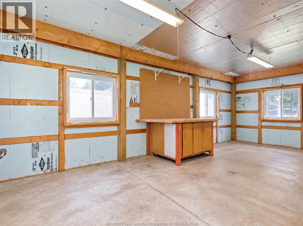 112 Iler Avenue, Essex, Ontario  N8M 1T7 - Photo 35 - 26022097
