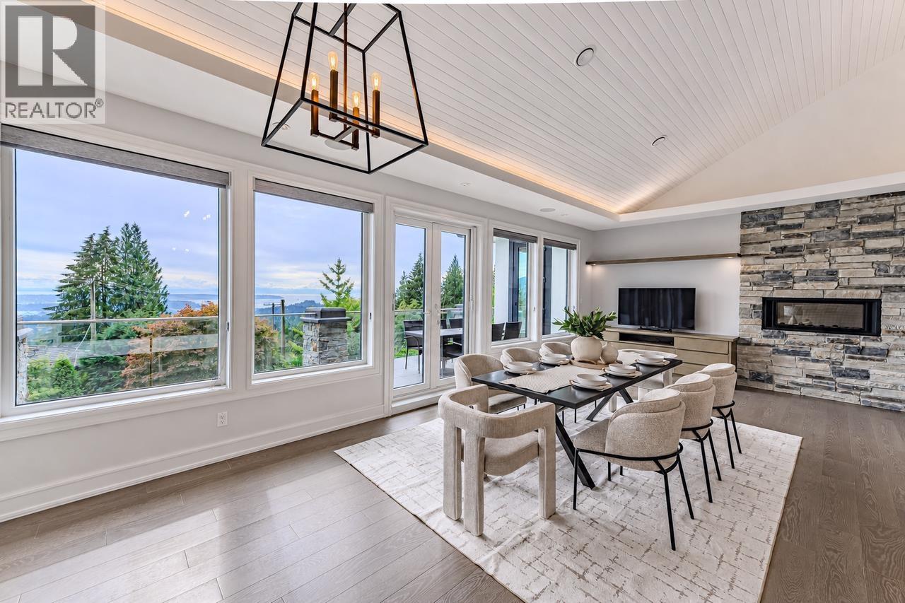 4816 Skyline Drive, North Vancouver, British Columbia  V7R 3J3 - Photo 13 - R3160197