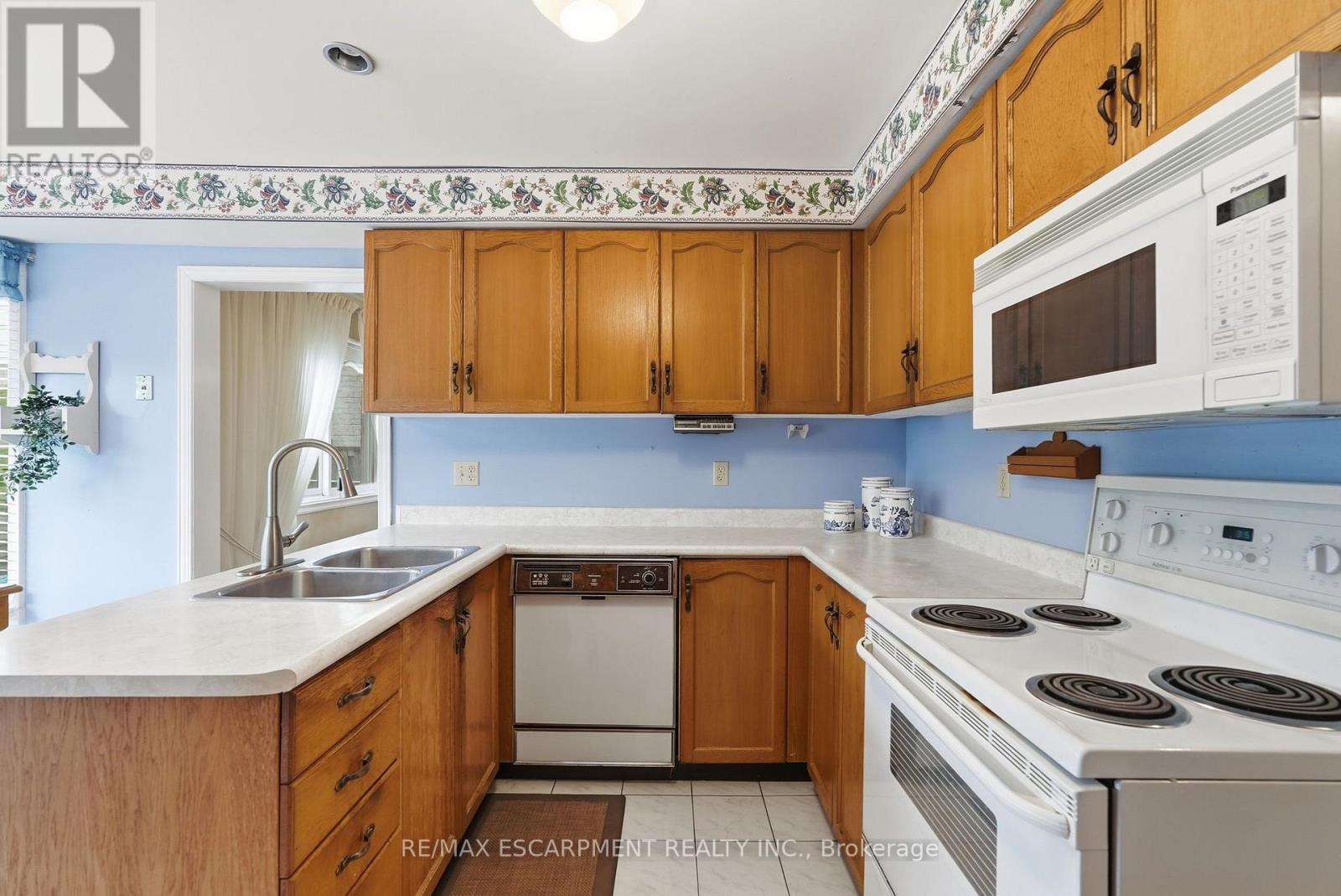 158 Rushdale Drive, Hamilton, Ontario  L8W 2Z3 - Photo 22 - X13768492