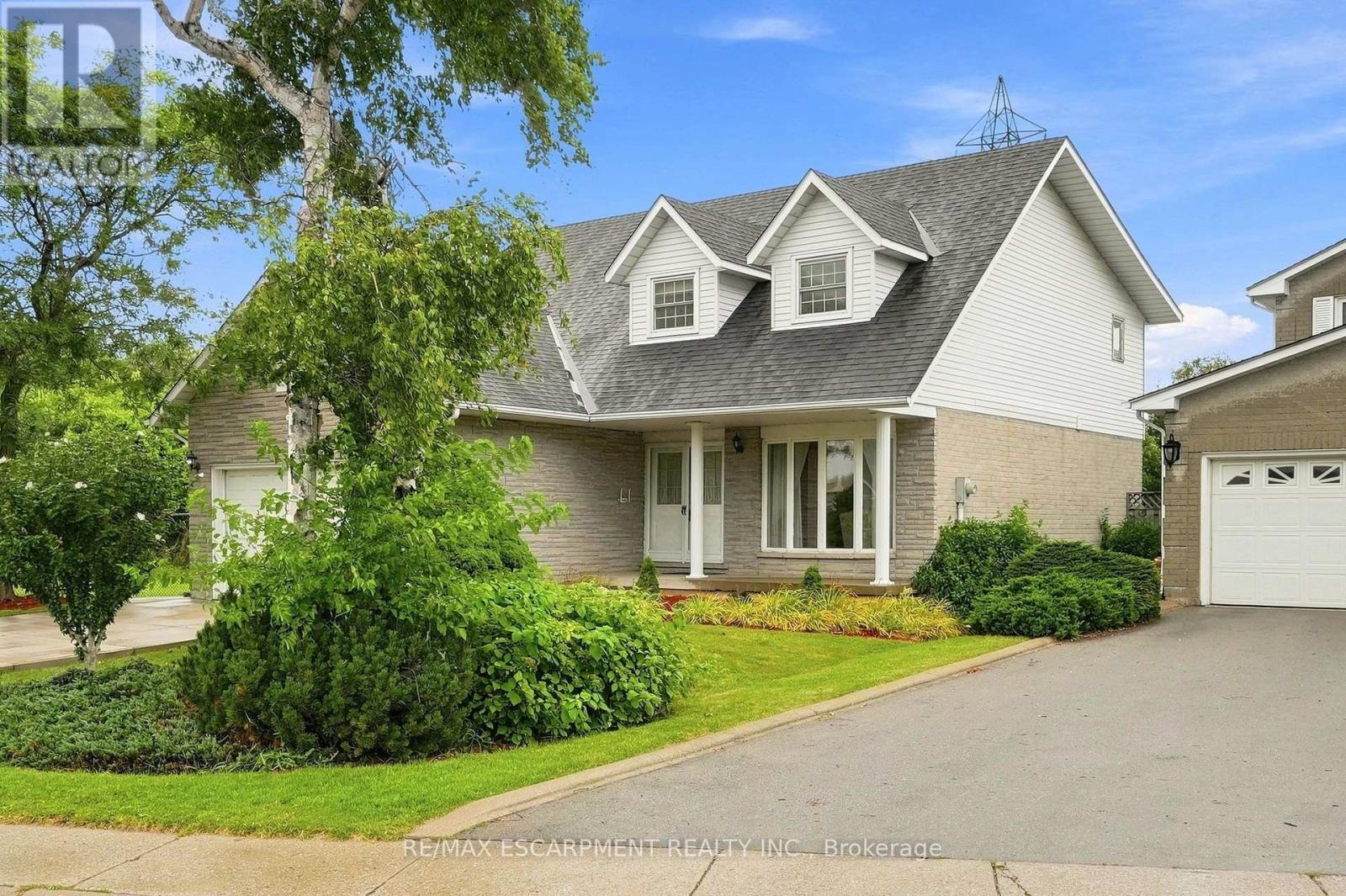 158 Rushdale Drive, Hamilton, Ontario  L8W 2Z3 - Photo 3 - X13768492
