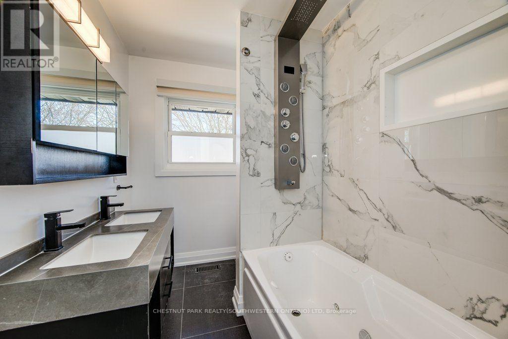 88 Woodhaven Drive, Kitchener, Ontario  N2C 1V1 - Photo 15 - X13768322
