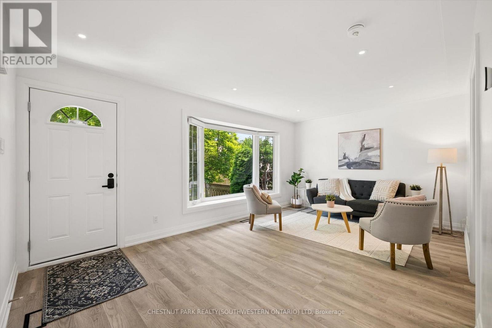 88 Woodhaven Drive, Kitchener, Ontario  N2C 1V1 - Photo 5 - X13768322