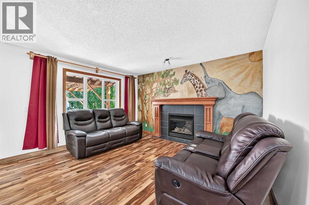 988 Copperfield Boulevard SE, Calgary, Alberta  T2Z 4W7 - Photo 5 - A2334974