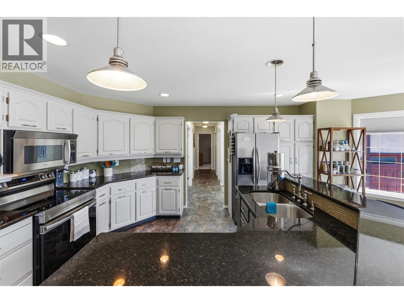 422 Ridge Road Penticton Photo 4