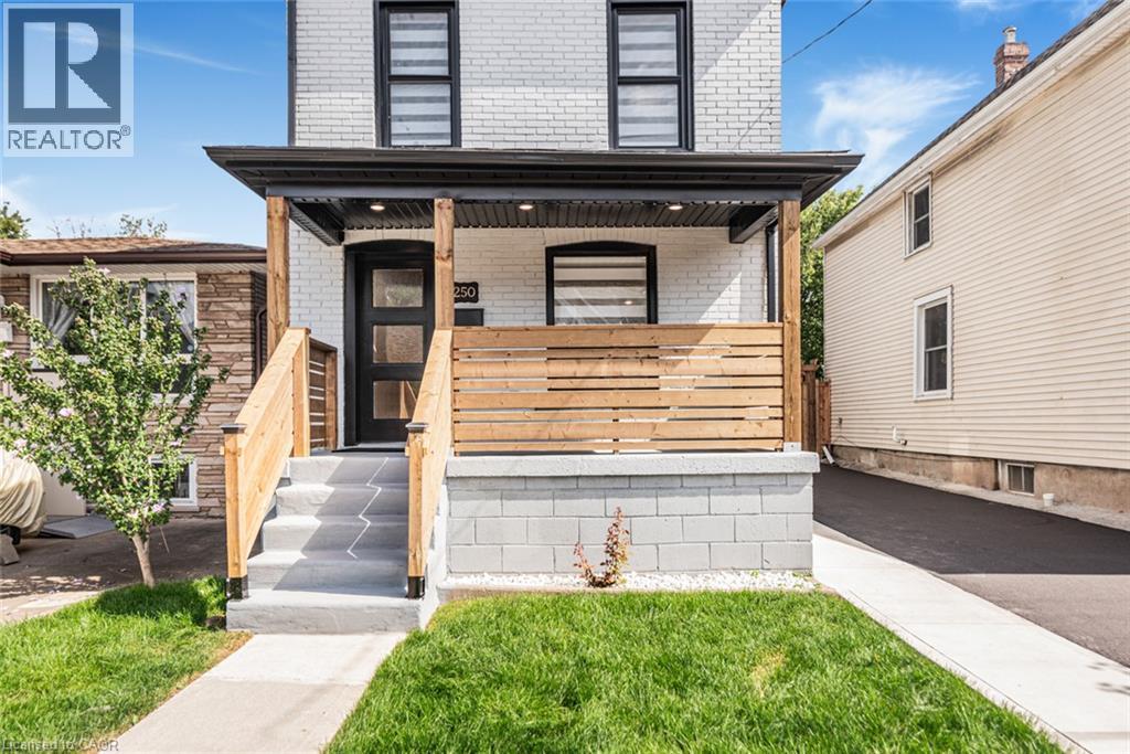 250 Rosslyn Avenue N, Hamilton, Ontario  L8L 7R1 - Photo 3 - 40862192