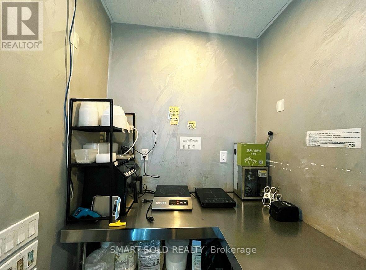 A100 - 265 Enfield Pl Place, Mississauga, Ontario  L5B 3Y7 - Photo 28 - W12850880