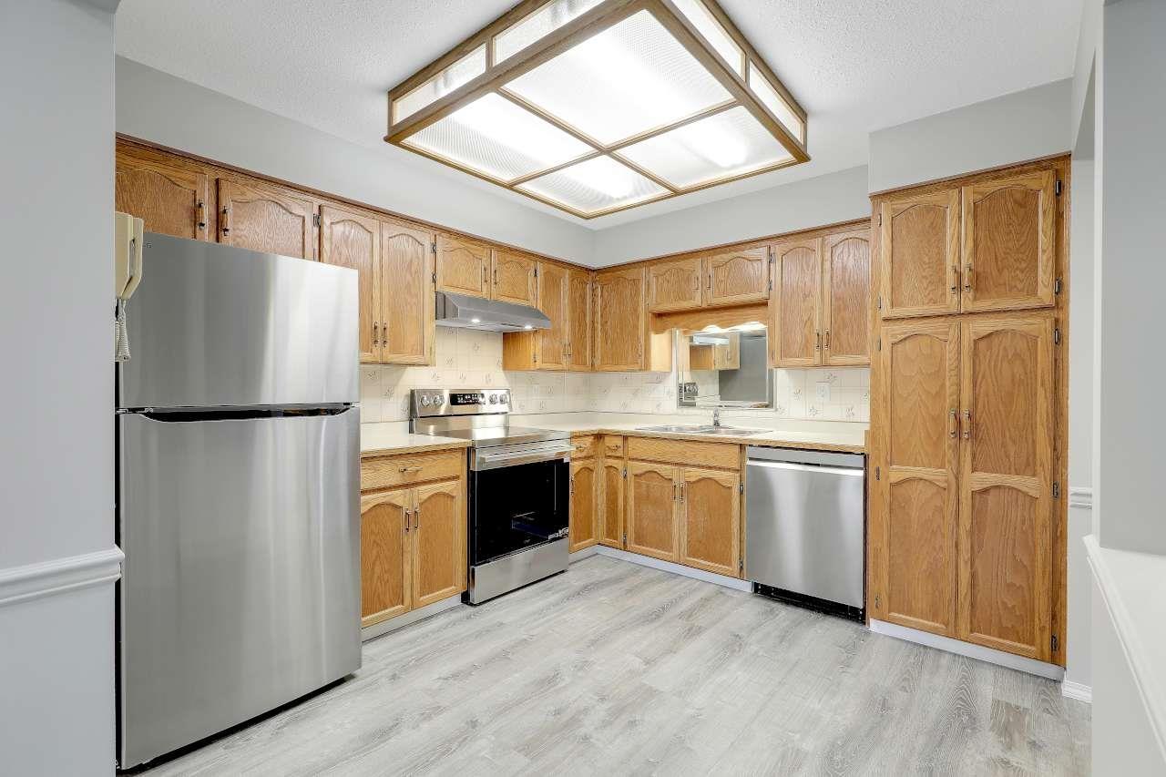 3 33123 George Ferguson Way, Abbotsford, British Columbia  V2S 2L6 - Photo 5 - R3162184