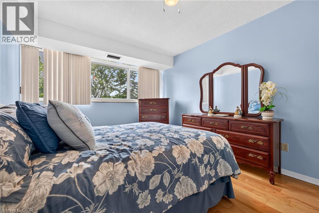 1359 White Oaks Boulevard Unit# 205, Oakville, Ontario  L6H 2R8 - Photo 21 - 40861995