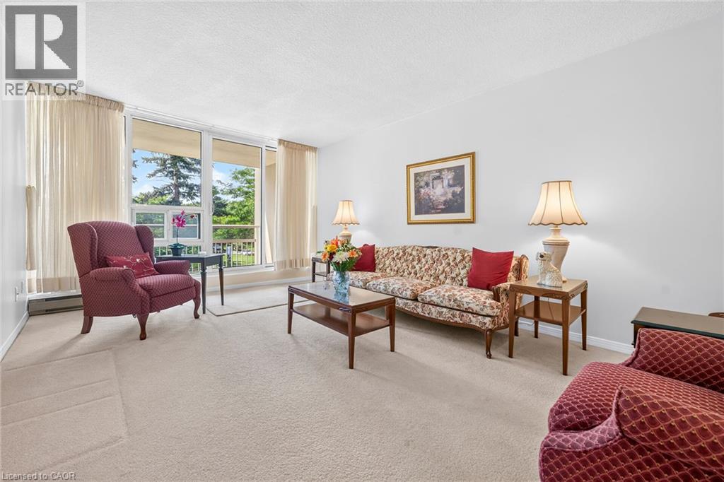 1359 White Oaks Boulevard Unit# 205, Oakville, Ontario  L6H 2R8 - Photo 8 - 40861995