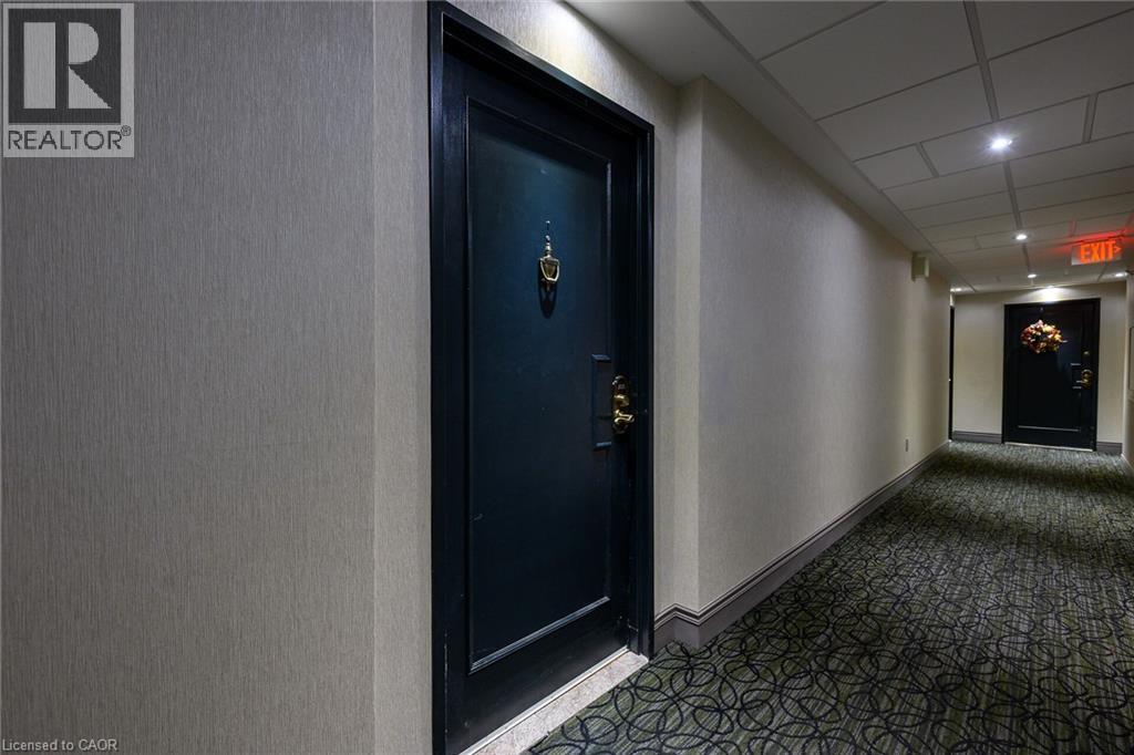1359 White Oaks Boulevard Unit# 205, Oakville, Ontario  L6H 2R8 - Photo 5 - 40861995