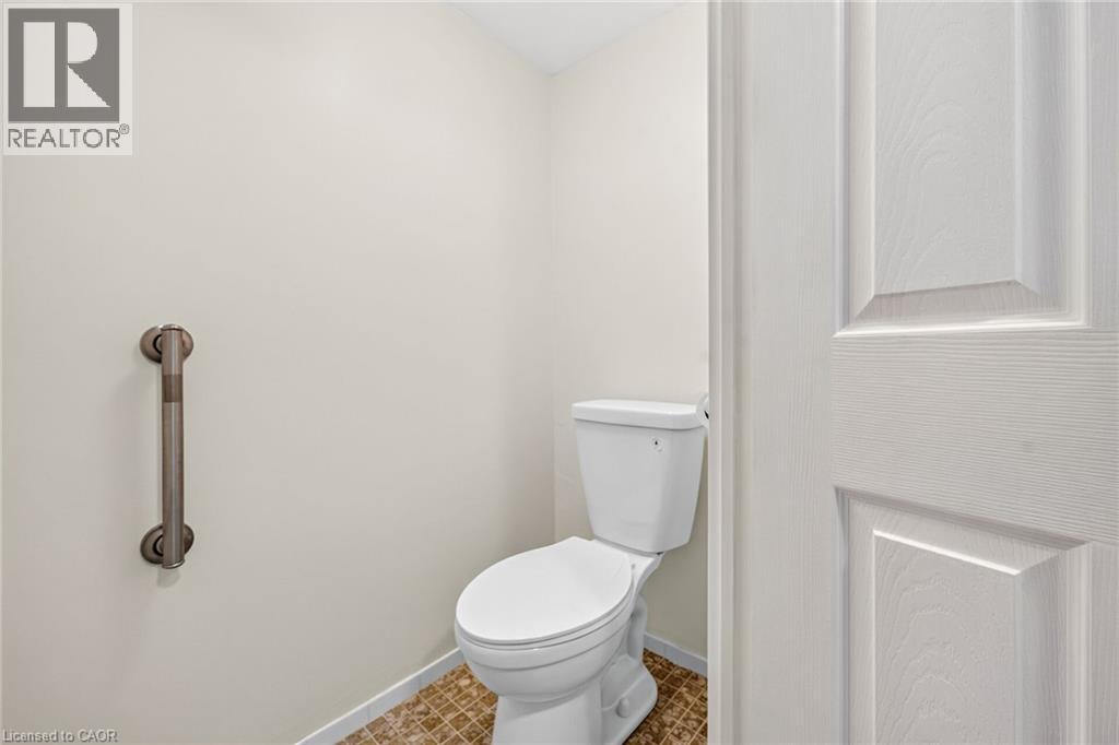 1359 White Oaks Boulevard Unit# 205, Oakville, Ontario  L6H 2R8 - Photo 19 - 40861995