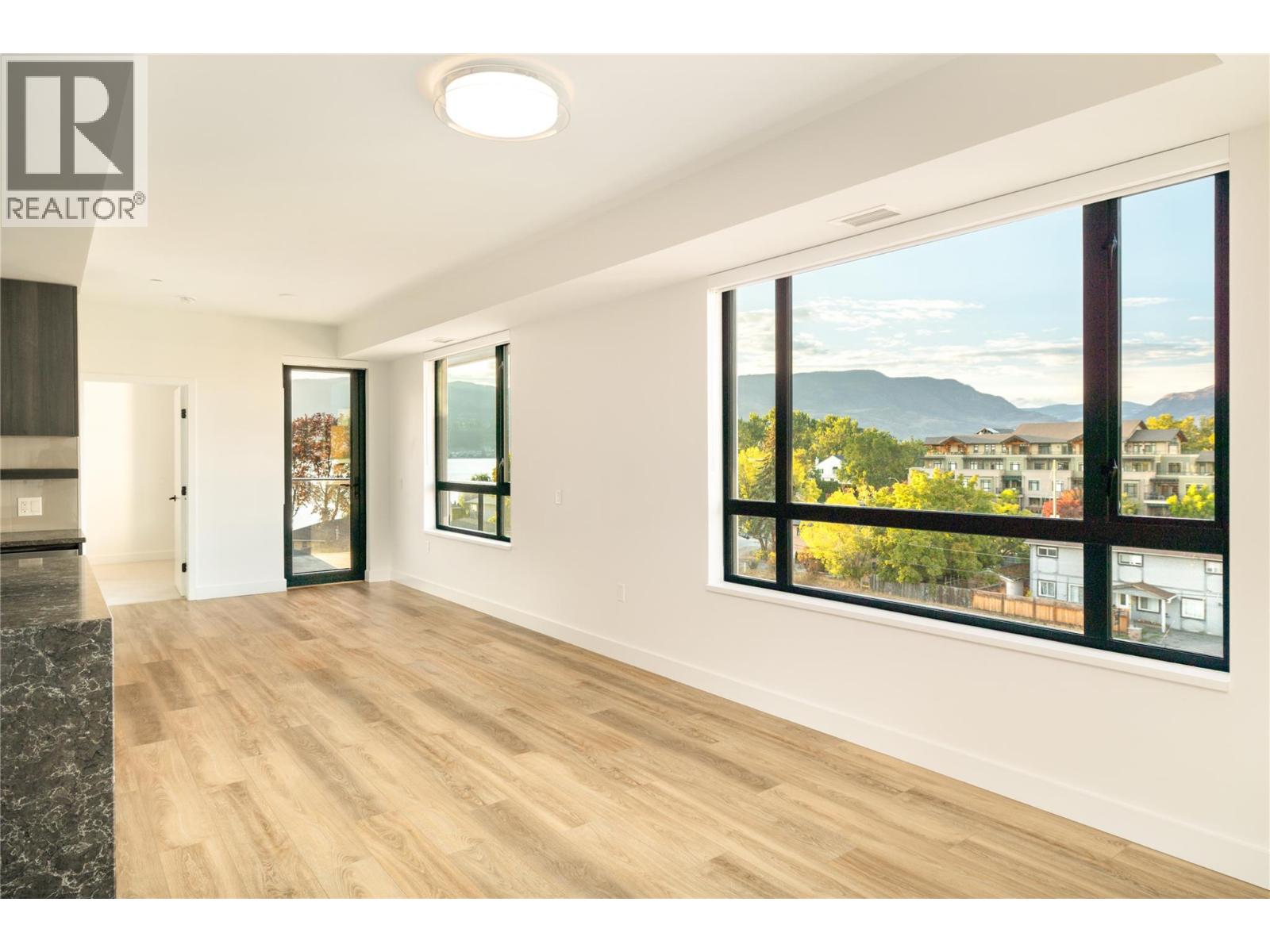 3051 Abbott Street Unit# 401 Kelowna Photo 14