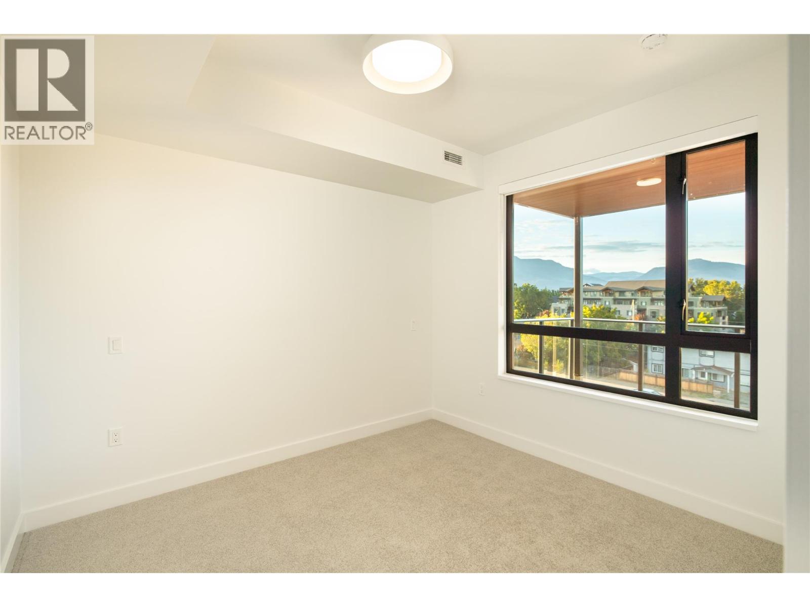 3051 Abbott Street Unit# 401 Kelowna Photo 22