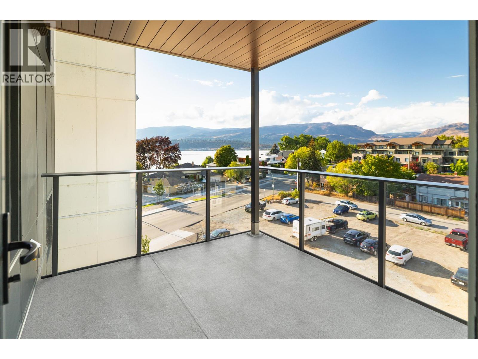 3051 Abbott Street Unit# 401 Kelowna Photo 16