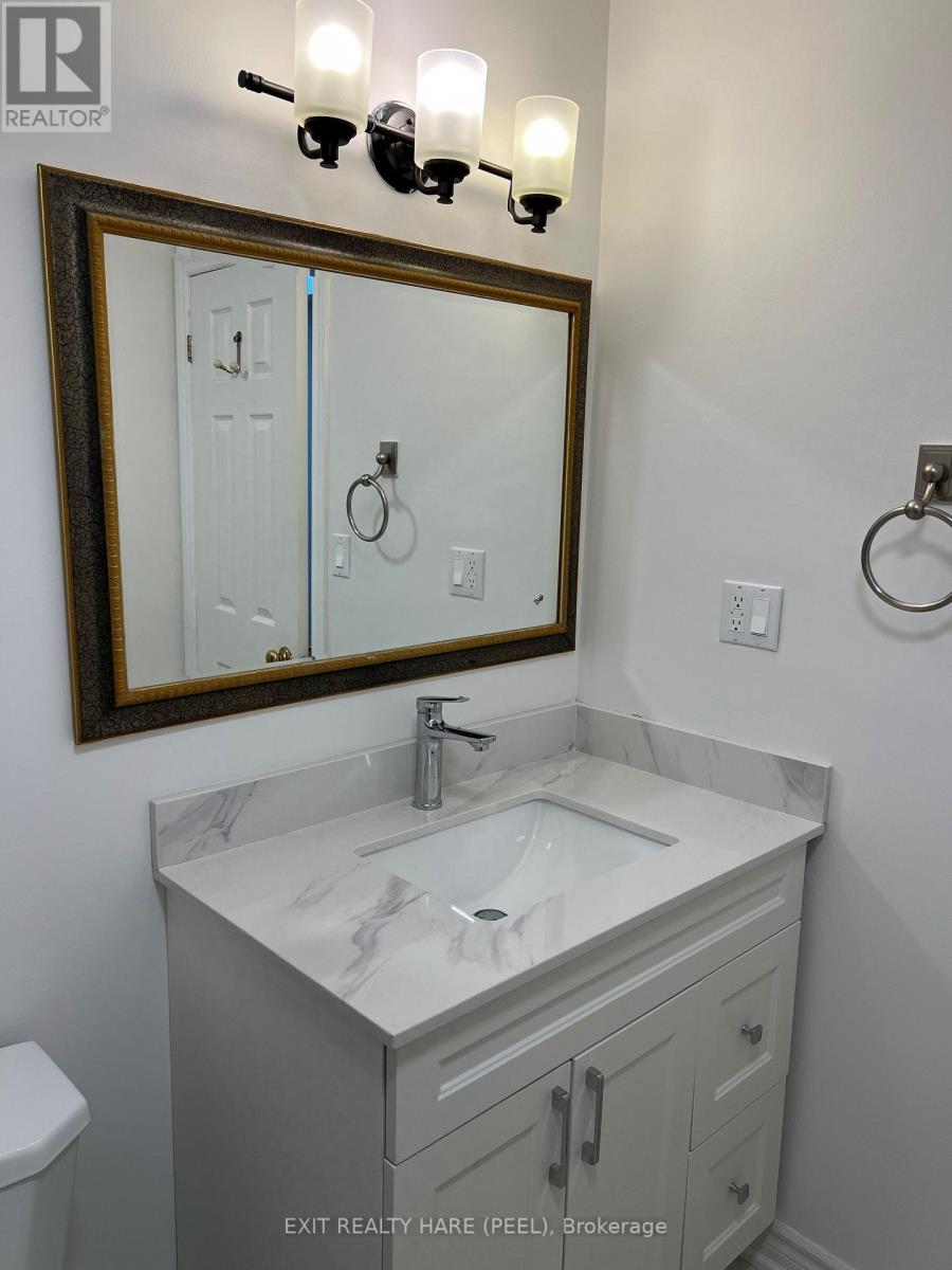 7698 Kipling Avenue, Vaughan, Ontario L4L 1Y6 - Photo 5 - N13753942