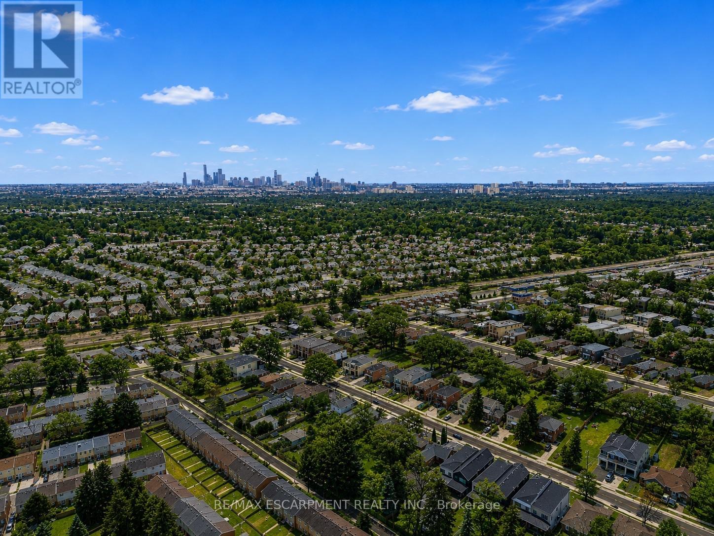43 Broadview Avenue, Mississauga, Ontario  L5H 2S8 - Photo 18 - W13737888