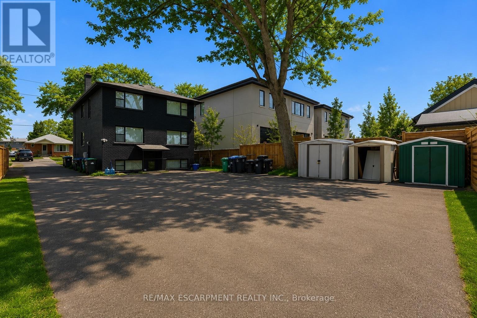 43 Broadview Avenue, Mississauga, Ontario  L5H 2S8 - Photo 5 - W13737888