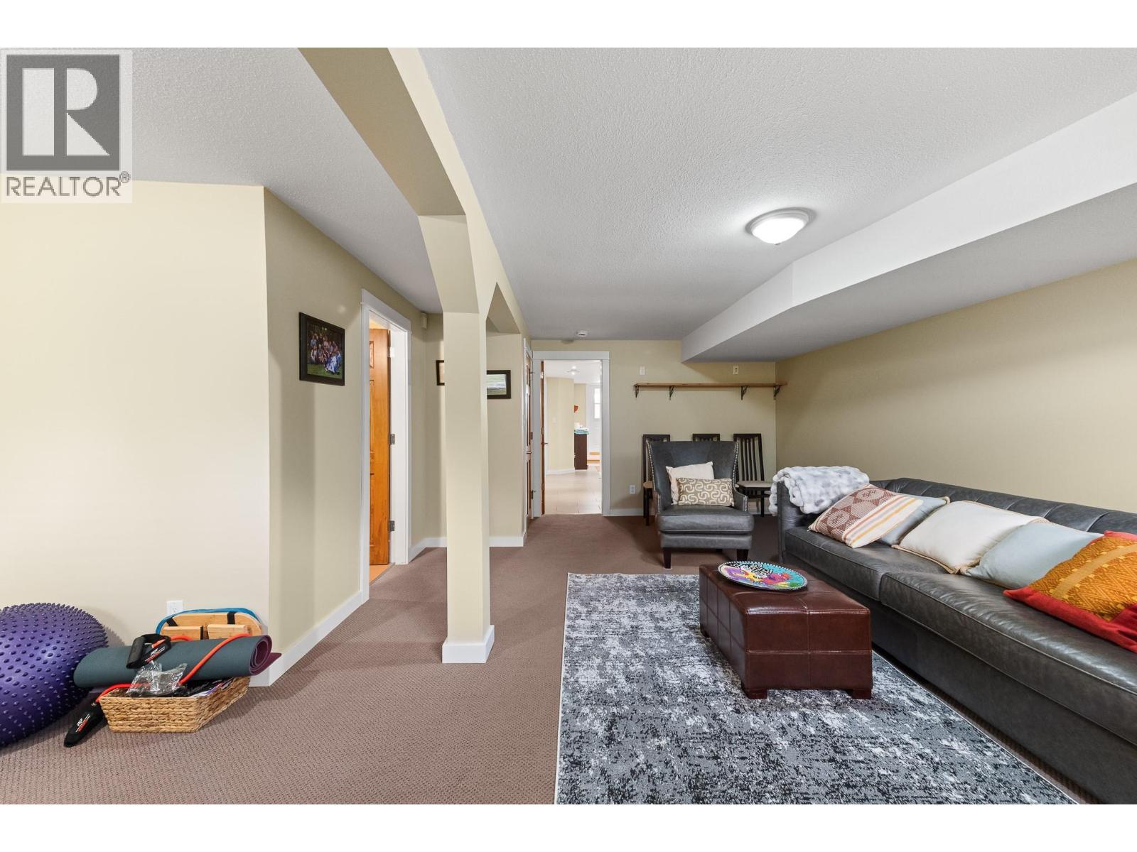 2705 9th Avenue, Castlegar, British Columbia V1N 2Y7 - Photo 38 - 10400301